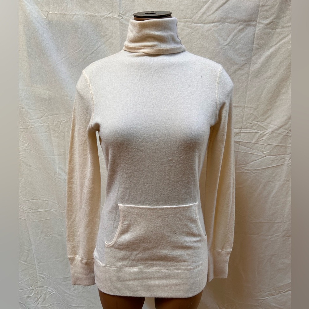 Inhabit Cashmere Turtleneck